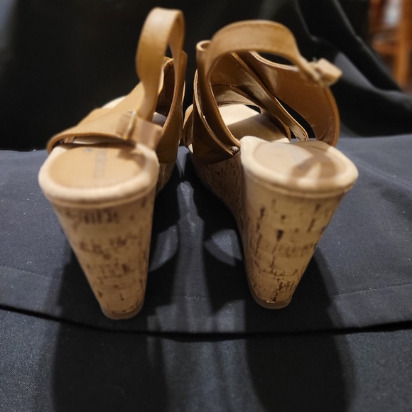 Wedges - Picture 4 of 4